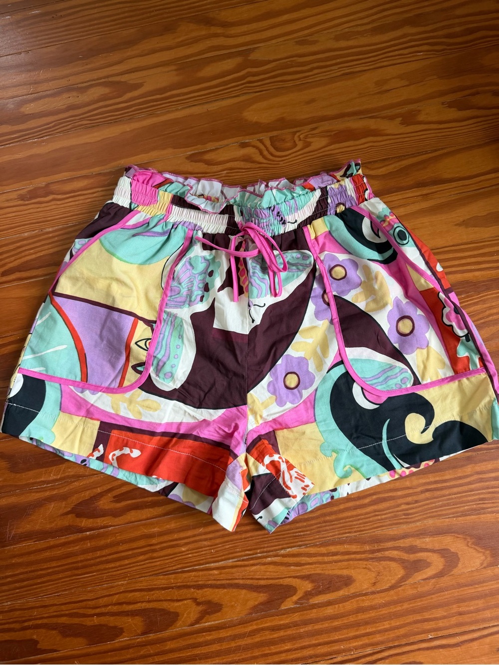 High-Waist Multicolor Printed Women’s Shorts with Drawstring